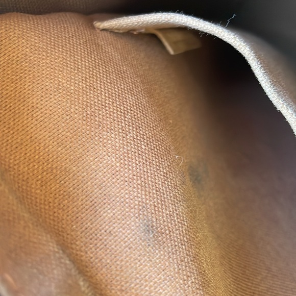 Louis Vuitton Popincourt Bag - Picture 8 of 11